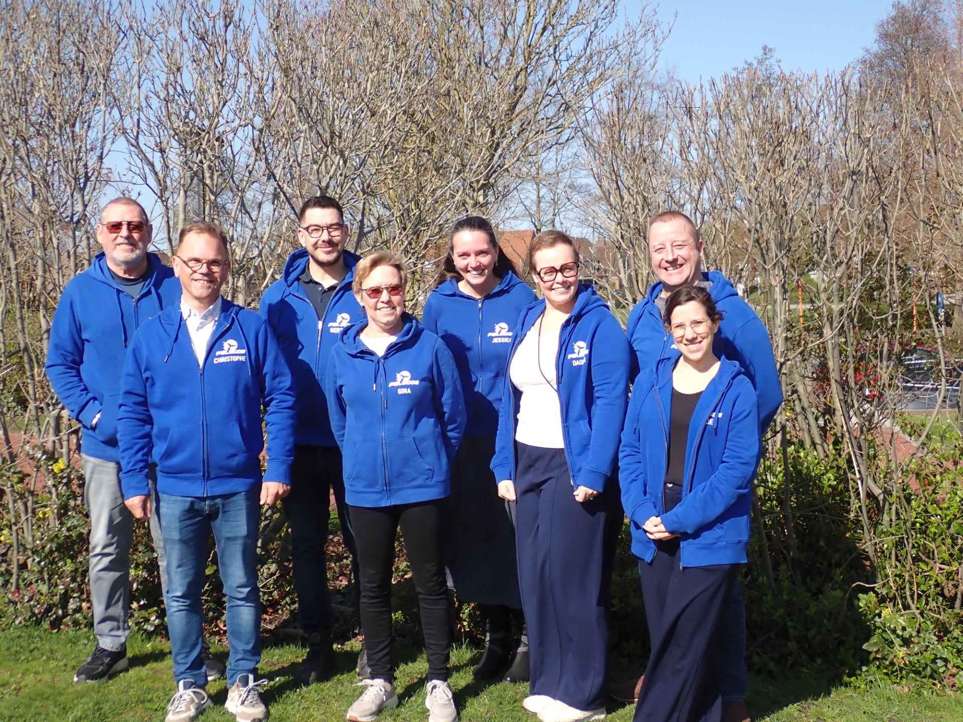 Van links naar rechts: Armand, Christophe, Gertjan, Gina, Jessica, Dagmar, Nik, Iris